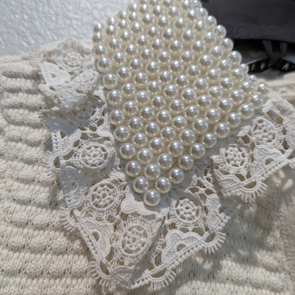 Alice + Olivia Noella Embellished Collared Cardigan - Picture 6 of 8